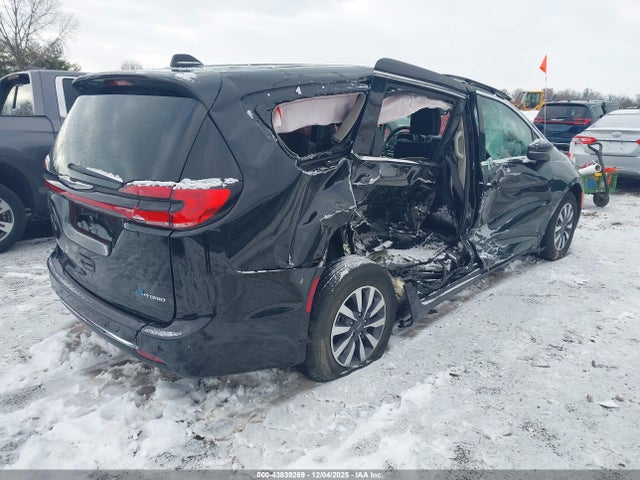 2023 CHRYSLER PACIFICA HYBRID 2C4RC1L70PR527176 Photo 3