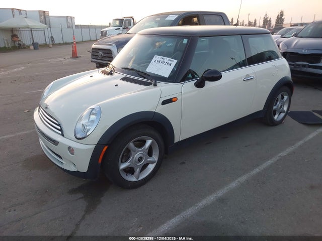 2005 MINI COOPER WMWRC33595TJ69198 Photo 1