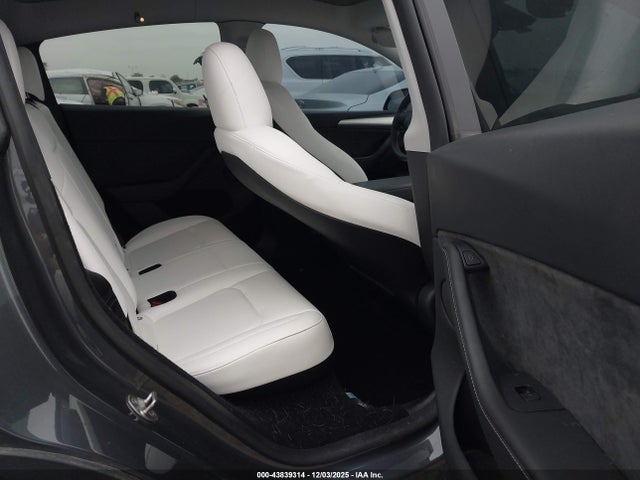 2023 TESLA MODEL Y 7SAYGDEE6PA140222 Photo 7