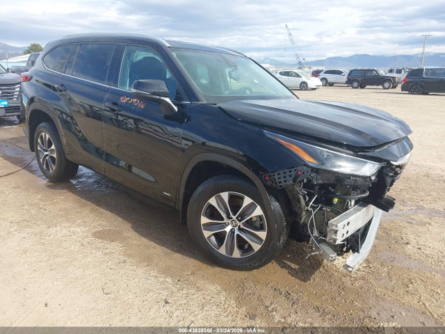 2022 TOYOTA HIGHLANDER 5TDGBRCH1NS540251 Photo 0