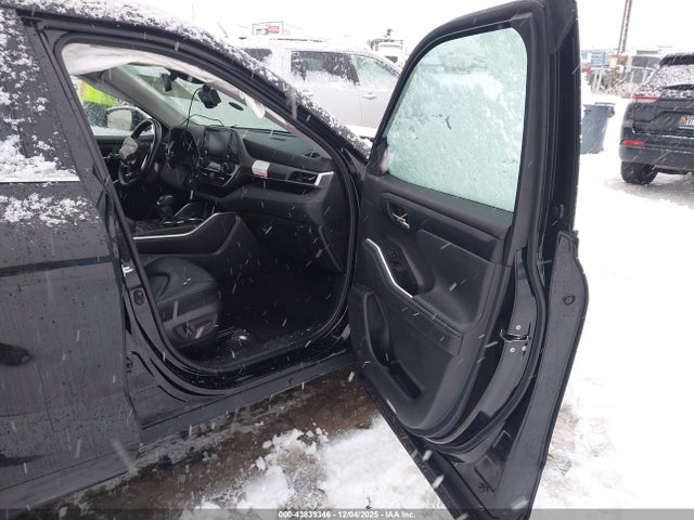 2022 TOYOTA HIGHLANDER 5TDGBRCH1NS540251 Photo 4