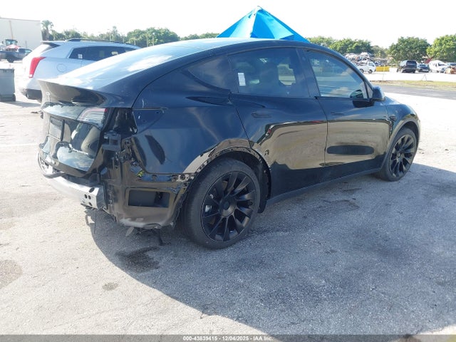 2021 TESLA MODEL Y 5YJYGDEE6MF189836 Photo 3