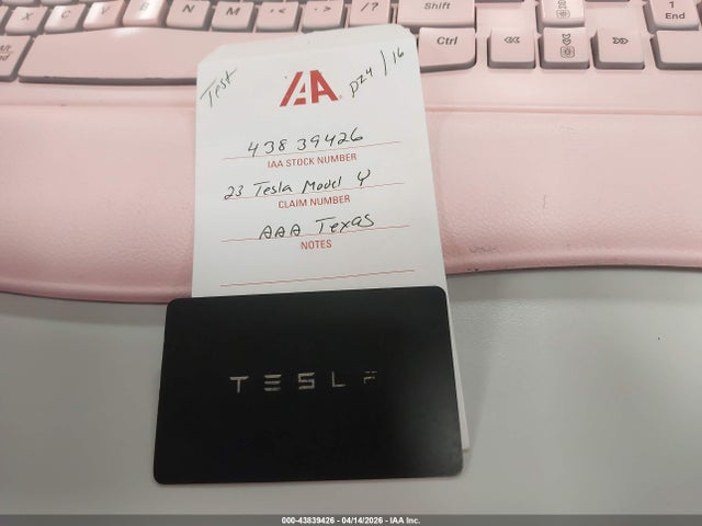 Продажа на аукционе авто 2023 Tesla Model Y Awd/long Range Dual Motor All-wheel Drive, vin: 7SAYGAEE5PF644181, номер лота: 43839426