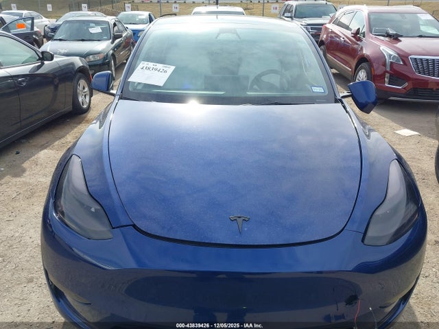 Продажа на аукционе авто 2023 Tesla Model Y Awd/long Range Dual Motor All-wheel Drive, vin: 7SAYGAEE5PF644181, номер лота: 43839426