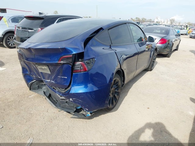 Продажа на аукционе авто 2023 Tesla Model Y Awd/long Range Dual Motor All-wheel Drive, vin: 7SAYGAEE5PF644181, номер лота: 43839426