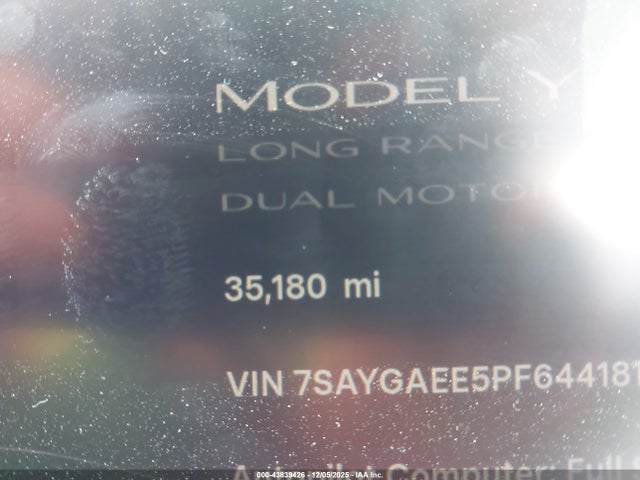 Продажа на аукционе авто 2023 Tesla Model Y Awd/long Range Dual Motor All-wheel Drive, vin: 7SAYGAEE5PF644181, номер лота: 43839426