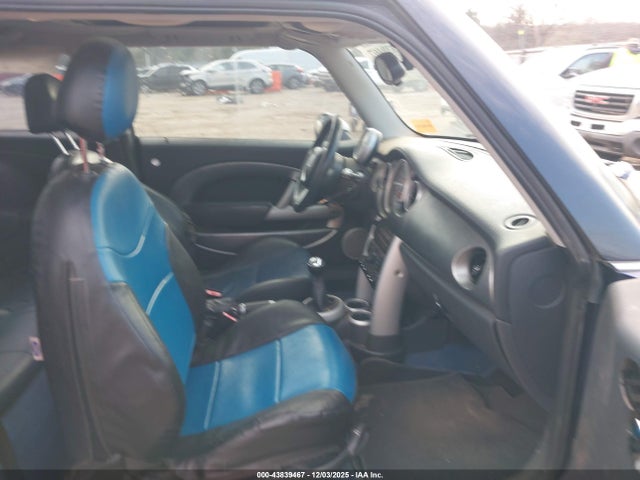 2005 MINI COOPER S WMWRE33495TD91678 Photo 4