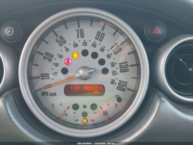 2005 MINI COOPER S WMWRE33495TD91678 Photo 6