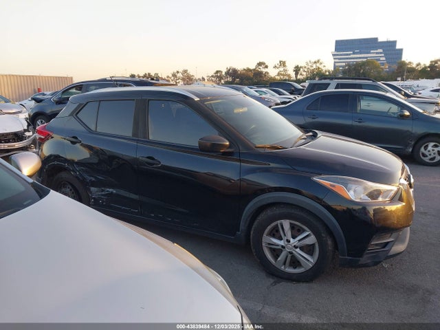 3N1CP5CU1JL544535 Nissan KICKS S