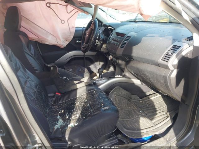 2011 MITSUBISHI OUTLANDER JA4JT3AW5BU037633 Photo 4