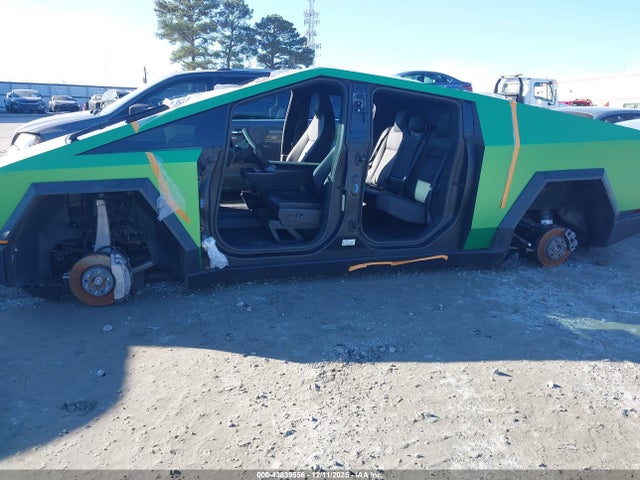2024 TESLA CYBERTRUCK 7G2CEHED2RA027590 Photo 5