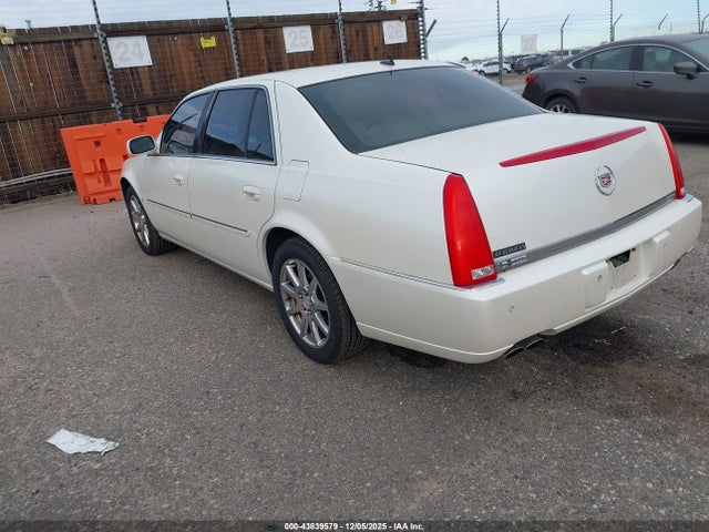 2008 CADILLAC DTS 1G6KD57958U121466 Photo 2