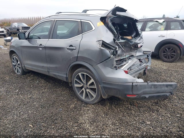 JN1BJ1CR2HW127740 Nissan Rogue Sport Sl