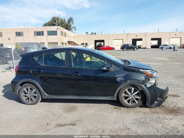 JTDKDTB36J1605819 Toyota Prius C Four