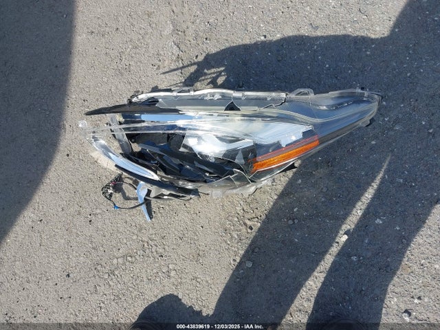 JTDKDTB36J1605819 Toyota Prius C Four