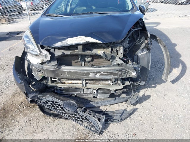 JTDKDTB36J1605819 Toyota Prius C Four