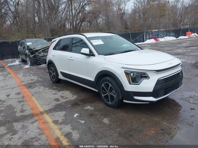 2023 KIA NIRO KNDCP3LE6P5088857