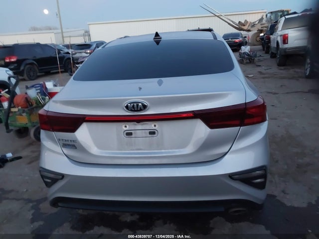 Продажа на аукционе авто 2020 Kia Forte Lxs, vin: 3KPF24AD4LE177658, номер лота: 43839707