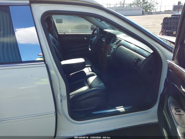 2011 CADILLAC DTS 1GE7K9C63BU600138 Photo 4