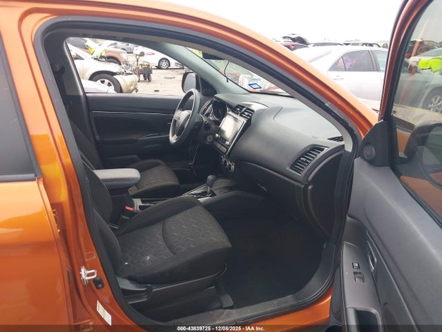 2020 MITSUBISHI OUTLANDER SPORT JA4AP3AU3LU012573 Photo 4