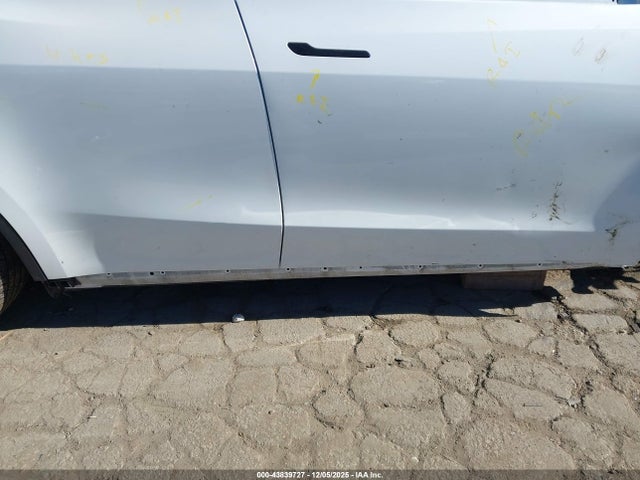 7SAYGDEF8PF624047 Tesla Model Y Performance Dual Motor All-wheel Drive