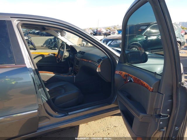 43839731 :رقم المزاد ، WDBUF56J06A813921 vin ، 2006 Mercedes-benz E 350 مزاد بيع