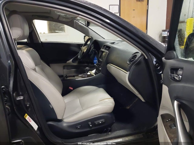 Продажа на аукционе авто 2011 Lexus Is 250, vin: JTHCF5C21B5051243, номер лота: 43839735