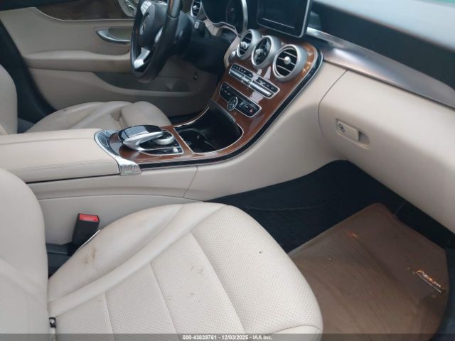 2016 MERCEDES-BENZ C 300 WDDWF4KB9GR140218 Photo 4