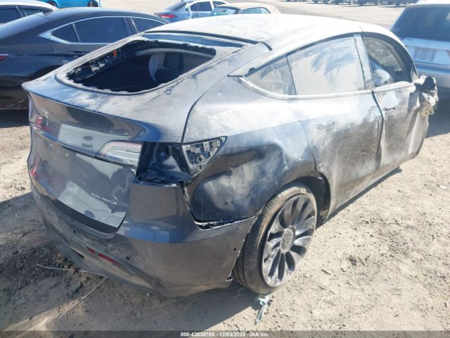 2024 TESLA MODEL Y 7SAYGDEF9RF076837 Photo 3