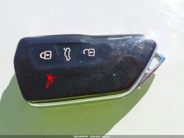 2021 VOLKSWAGEN ID.4 WVGTMPE26MP061026 Photo 10