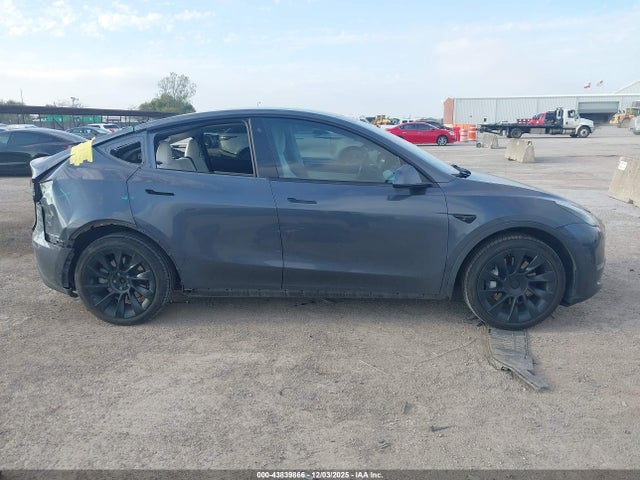 5YJYGDEE6LF020432 Tesla Model Y Long Range Dual Motor All-wheel Drive