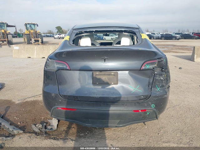 5YJYGDEE6LF020432 Tesla Model Y Long Range Dual Motor All-wheel Drive