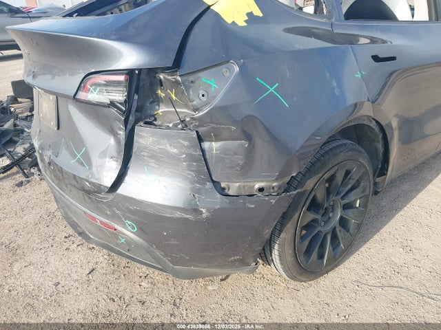 2020 TESLA MODEL Y 5YJYGDEE6LF020432 Photo 5