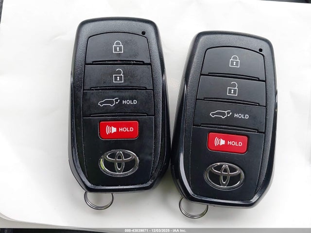 Toyota Grand Highlander Platinum 2025 5TDAAAB55SS094795 Image 11