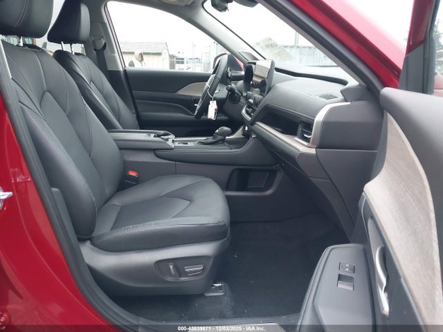 Toyota Grand Highlander Platinum 2025 5TDAAAB55SS094795 Image 5