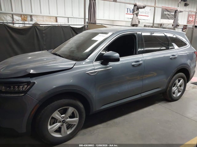 KIA SORENTO LX 2023 5XYRGDLC2PG180490 Image 13