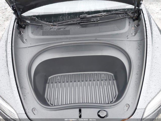 2025 TESLA MODEL 3 5YJ3E1EA7SF883024 Photo 9