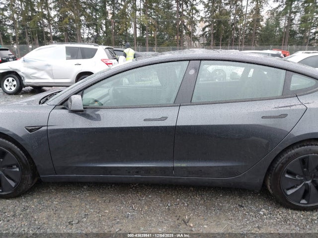 5YJ3E1EA7SF883024 Tesla Model 3 Long Range Rear-wheel Drive/standard Rear-wheel Drive