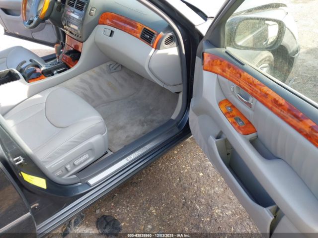 2005 LEXUS LS 430 JTHBN36F855013868 Photo 4