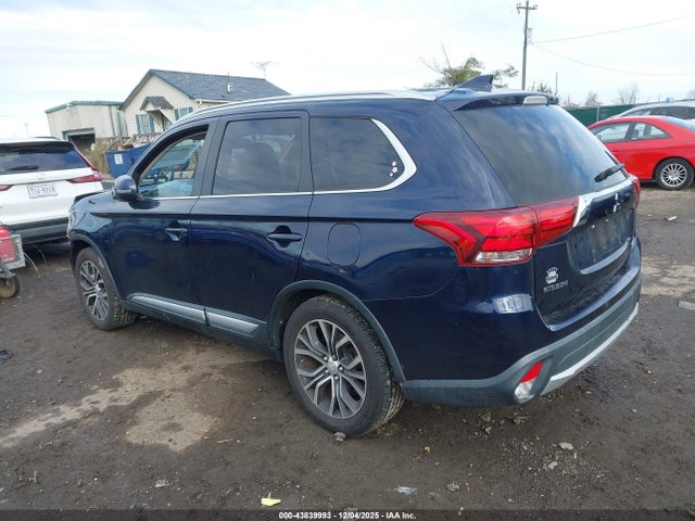 2017 MITSUBISHI OUTLANDER JA4AD3A33HZ037631 Photo 2