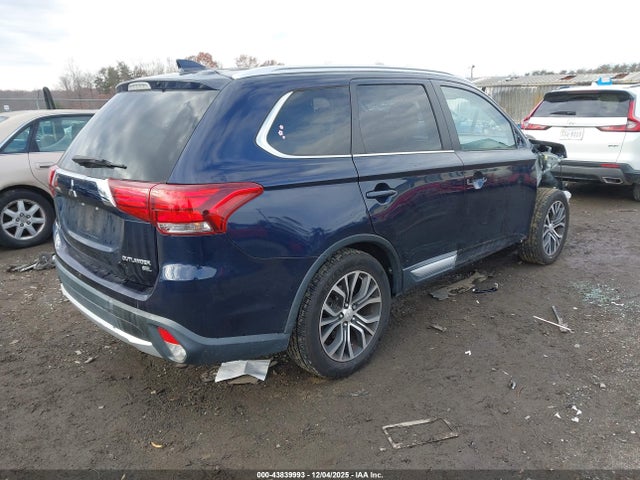 2017 MITSUBISHI OUTLANDER JA4AD3A33HZ037631 Photo 3