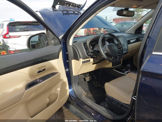 2017 MITSUBISHI OUTLANDER JA4AD3A33HZ037631 Photo 4