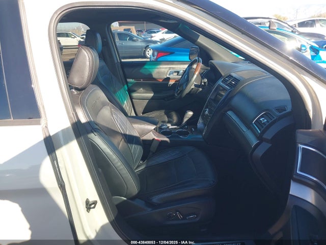 1FM5K8HT4JGC33705 Ford Explorer Platinum