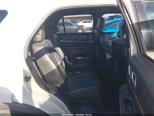 1FM5K8HT4JGC33705 Ford Explorer Platinum