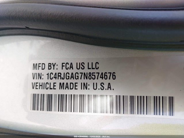 2022 JEEP GRAND CHEROKEE 1C4RJGAG7N8574676 Photo 8