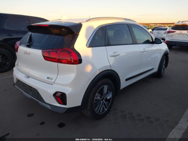 2022 KIA NIRO KNDCB3LC8N5547008 Photo 3