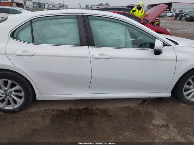 4T1C11AKXPU755428 Toyota CAMRY LE