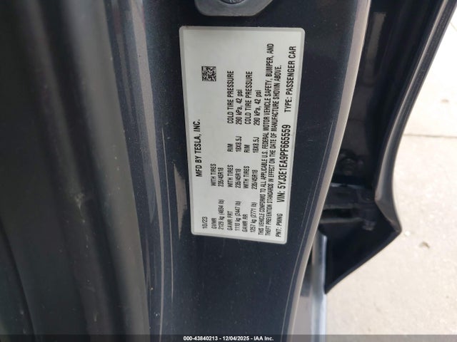 2023 TESLA MODEL 3 5YJ3E1EA9PF665559 Photo 8
