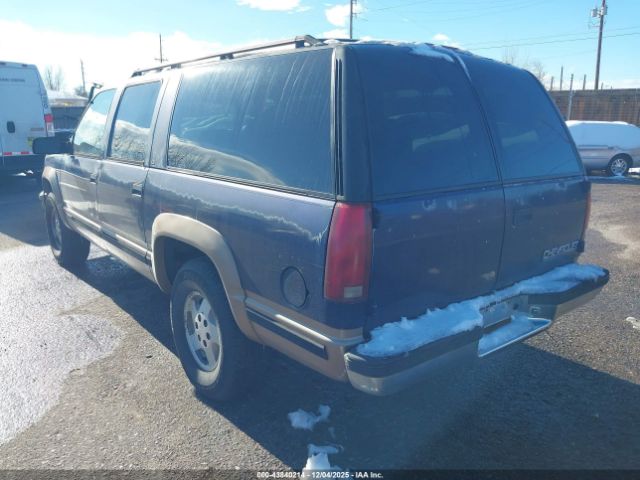 1995 CHEVROLET SUBURBAN 1GNFK16K3SJ424764 Photo 2