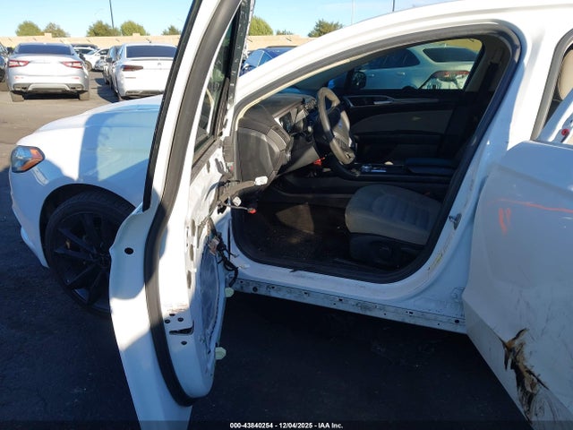 Ford FUSION S 2018 3FA6P0G72JR125145 Image 5